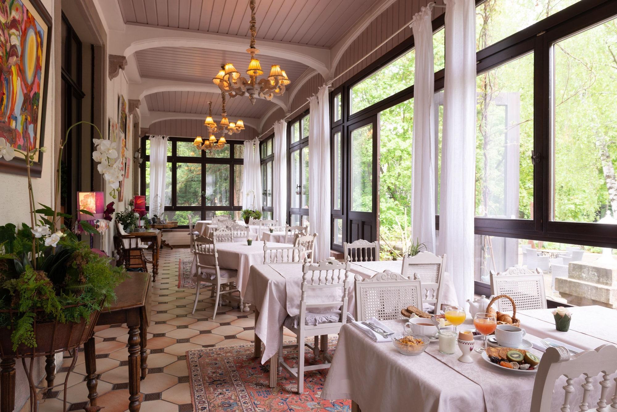 Domaine De Beaupre - Hotel The Originals Relais Guebwiller Exterior foto